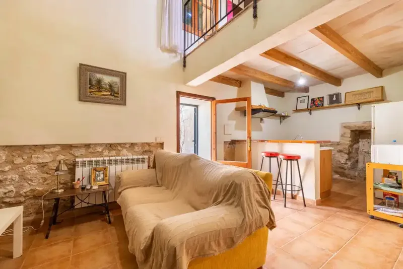 We are delighted to present this versatile rustic estate for sale in Ariany, situated on an expansive plot of approximately 70,000 m² — photo 7
