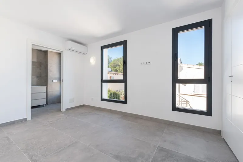 Son Serra de Marina modern style house for sale with roof terrace and easily maintained gardens — photo 8