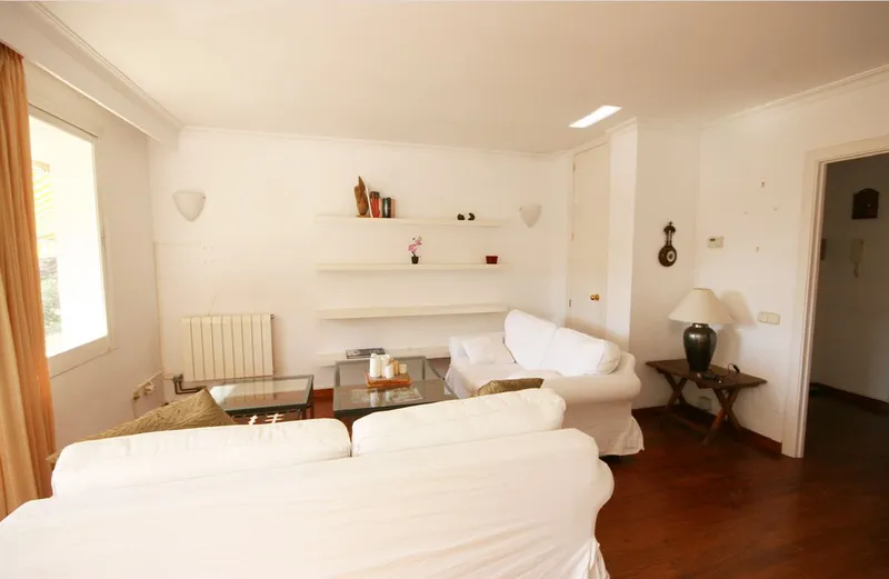 Ground floor to reform in Cas Català — photo 4
