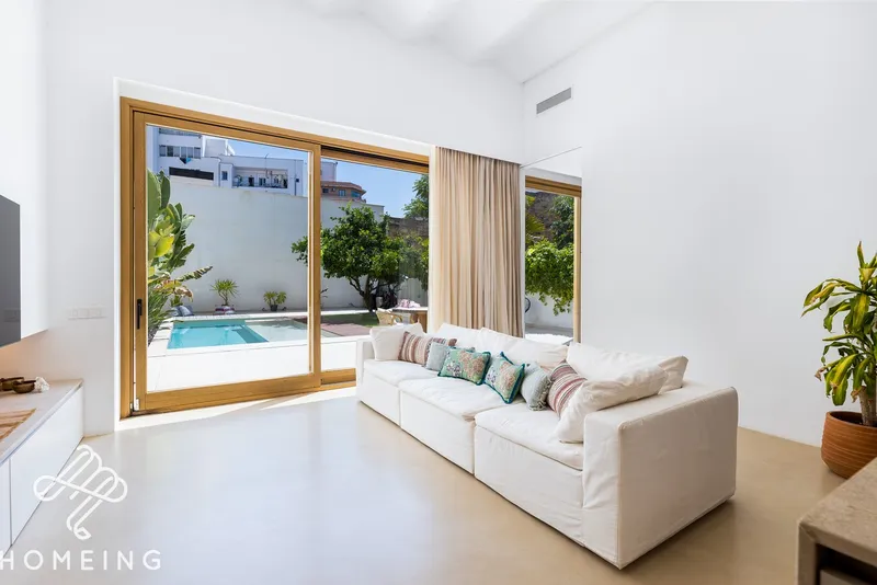 Spectacular ground floor with huge private terrace, pool and garden. A few minutes from the beach! — photo 12