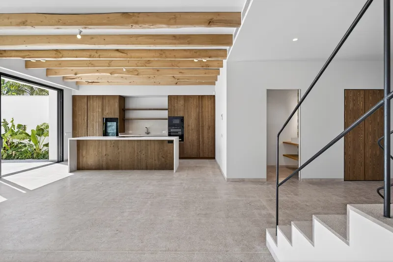 Newly built townhouse in Ses Salines with a beautiful roof terrace — photo 8
