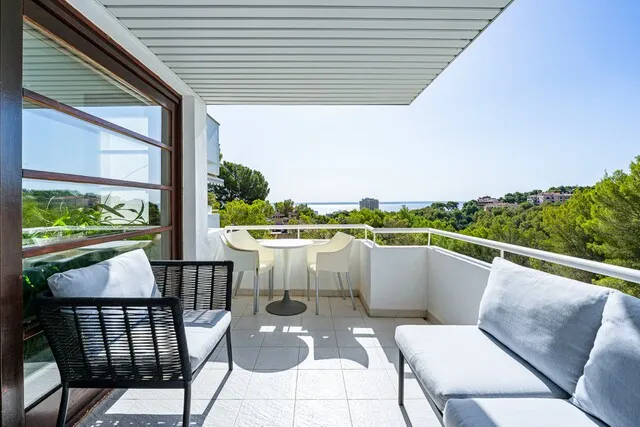 Penthouse with sea views for sale in Cas Català, southwest Mallorca — photo 1