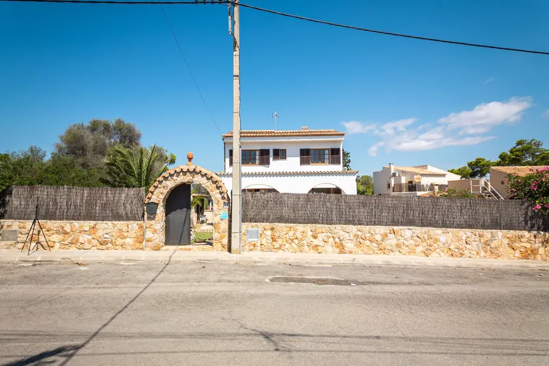 Chalet in Cala Llombards near the beach — photo 7
