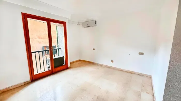 Centre, Sant Jaume: Piso en alquiler de 4 habitaciones — photo 2