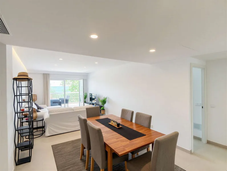 Exclusive beachfront apartment — photo 3