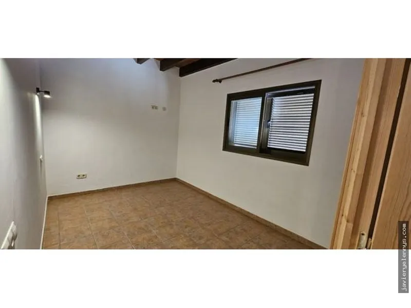 Rental of independent house or chalet on Calle de Can Puig — photo 10