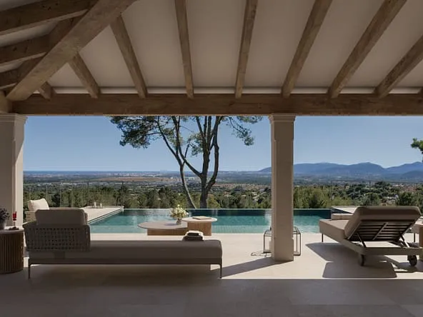 Exclusive villa with Palma bay views in Bunyola — photo 1