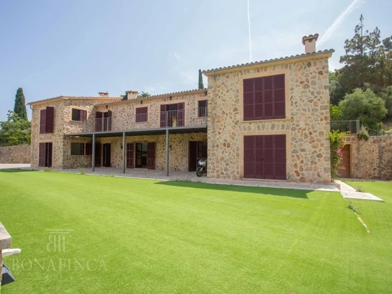 Luxury home in Estellencs, Province of Balearic Islands — photo 1