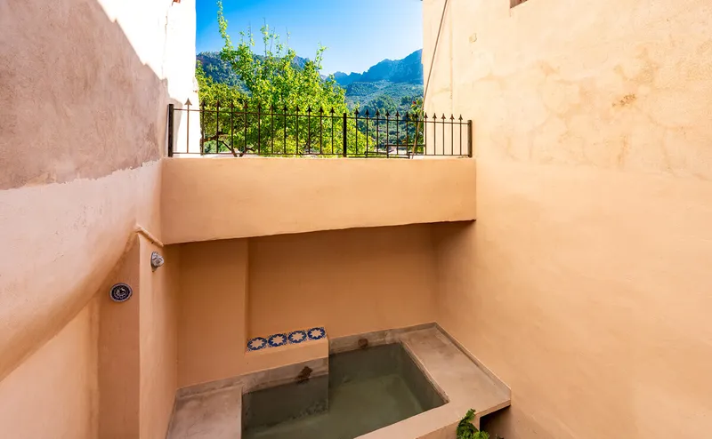 Village House with Terraces and Views in Fornalutx — photo 11
