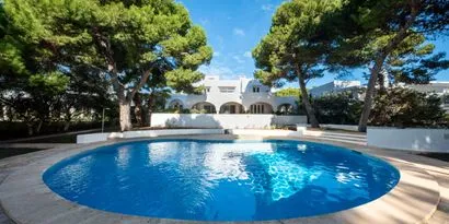 Luxury seafront villa in Porto Petro — photo 2