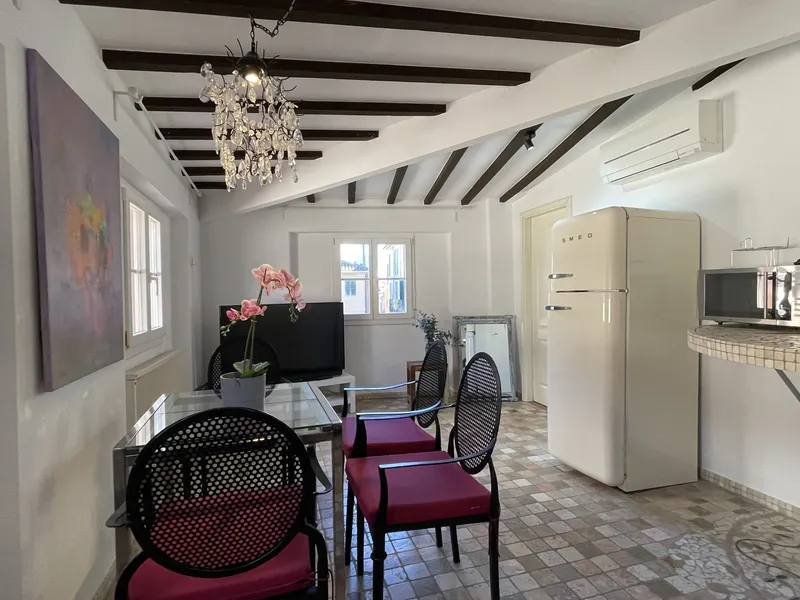 One-bedroom apartment in the center of Palma Old Town — photo 4