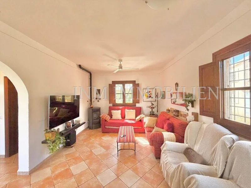 14.700m² Finca mit 6 Zimmern, Pool und Gästehaus zu kaufen — photo 6