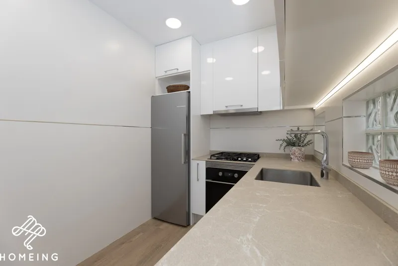 Ground floor near the sea, with garage and 3 bedrooms. Fully renovated. — photo 11
