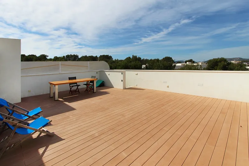 2-bedroom penthouse in luxury residence on the golf course for rent — photo 2