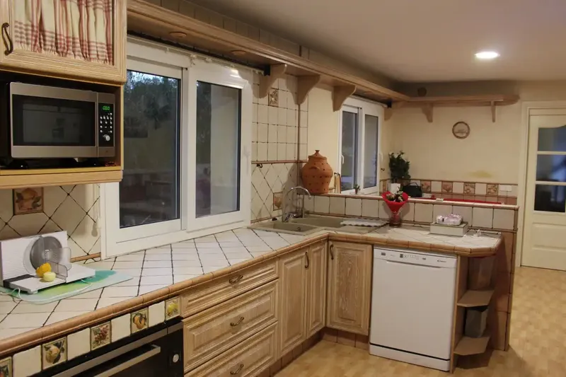 Palmanova - Calvia. Chalet of 308 m2 on two floors of 140 m2 each within a plot of 727 m2 with private pool and — photo 11