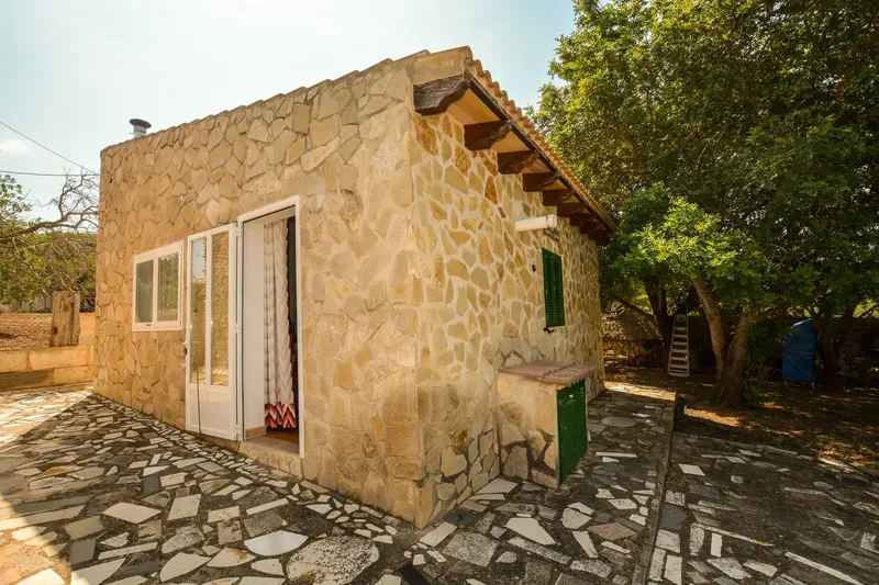Here, rural isolation and an absolutely quiet location on a magnificent plot combine with quick access to the nearby countryside — photo 7