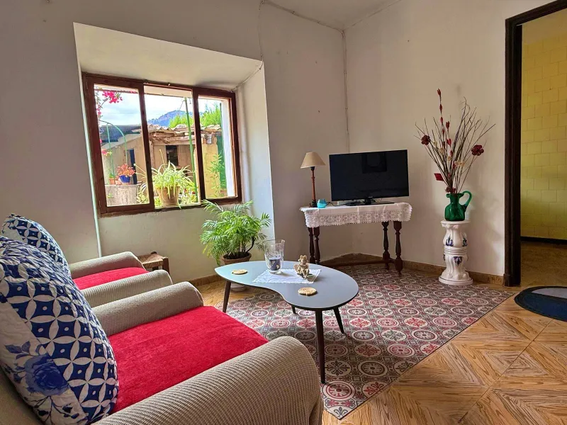 House with patio in Sóller. — photo 1