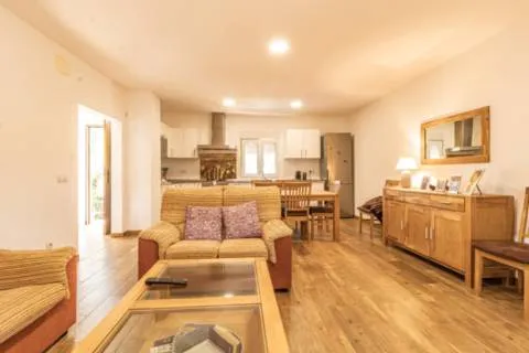 Rustic house — photo 10