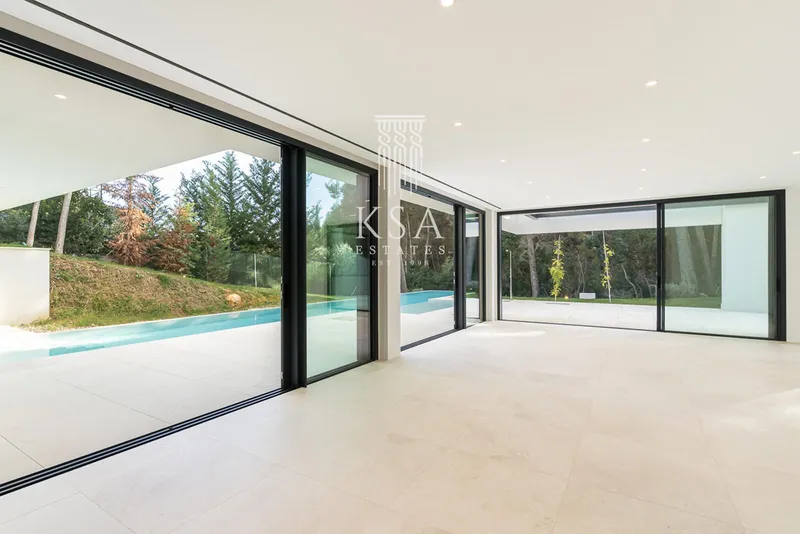 Villa — photo 11
