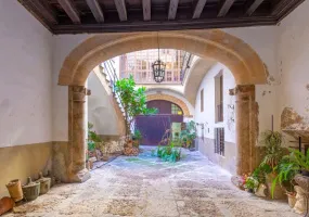 19th Century Palace – Old Town Palma — photo 5