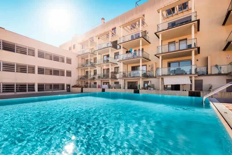 Penthouse in Manacor with terraces and communal pool — photo 1