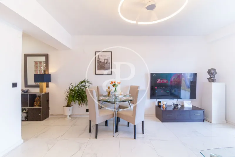 Flat for rent with Terrace in Ciutat Jardí (Valencia) — photo 7