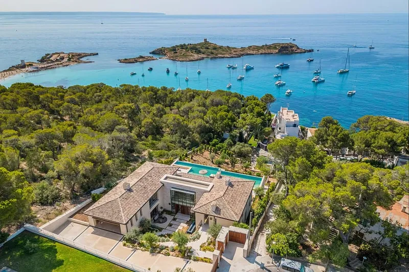 New built Mediterranean villa with panoramic sea views in Old Bendinat — photo 1