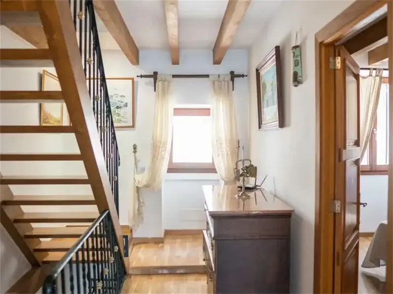 House in the center of Pollença, ready to live in, double glazing, air conditioning, good location, not negotiable — photo 6
