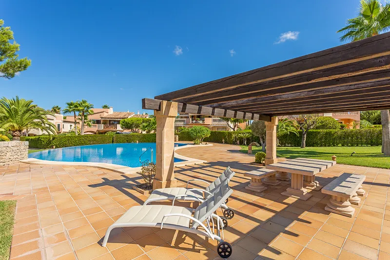 Penthouse in Santa Ponsa - Dreamy communal pool area — photo 3