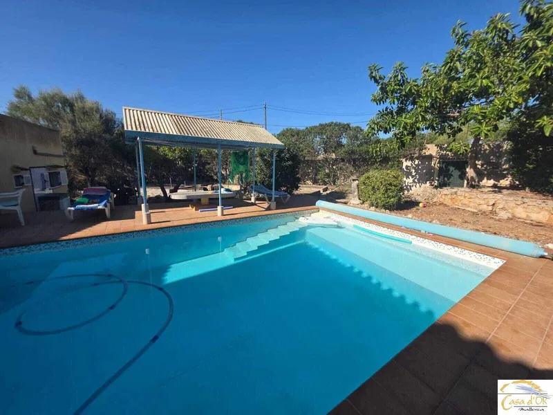 1,382m² finca with 4 rooms, pool and sea views for sale — photo 1