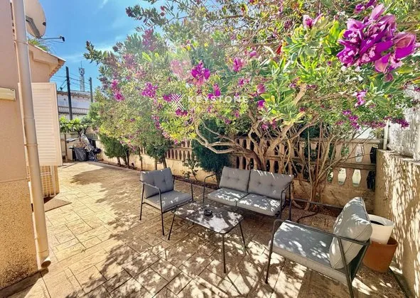 Detached house in Calle de Núñez de Balboa, Badia Blava-Badia Gran-Tolleric, Llucmajor — photo 2