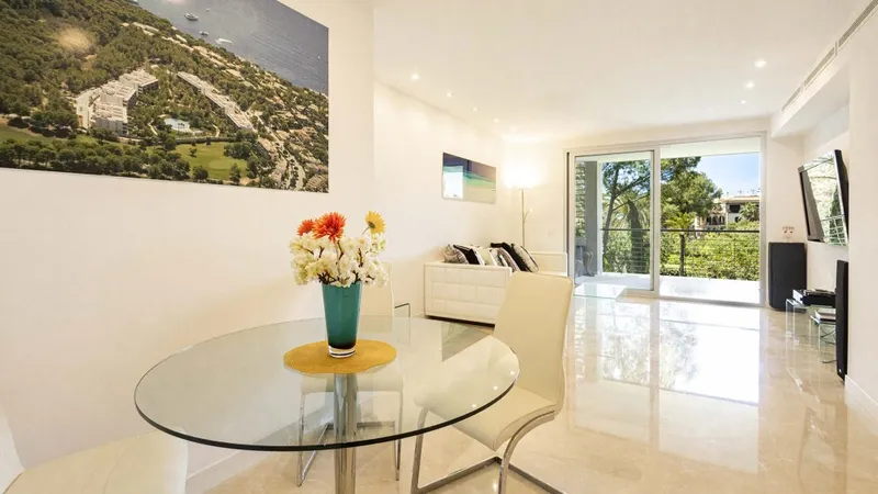 Old Bendinat modern style apartment for sale with covered terrace and garden and pool view — photo 3