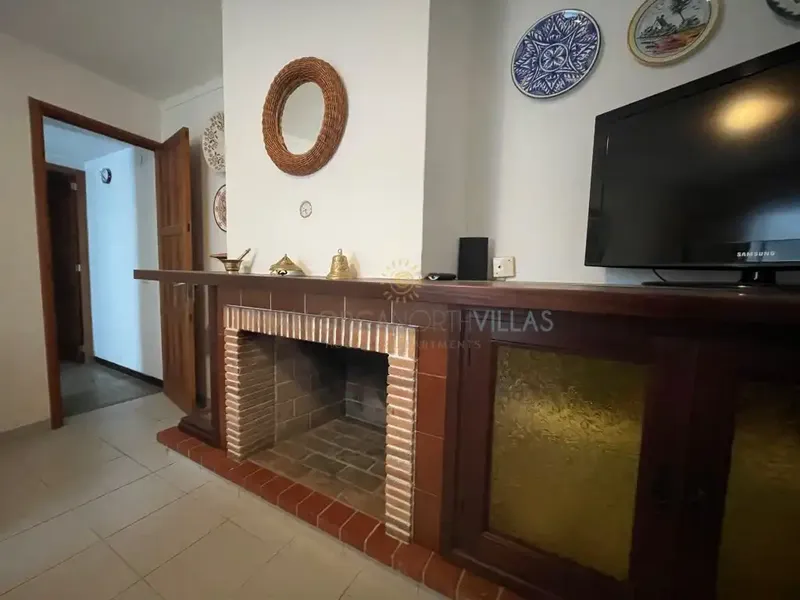 Discover the authentic Mallorcan charm with this village house in Pollença, located in a privileged location next to the iconic Pont Roma — photo 10
