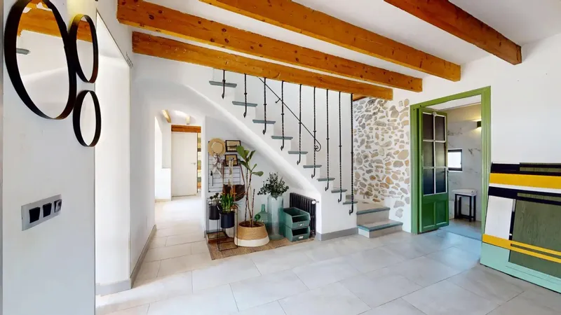 This finca in Algaida combines the character of traditional Mallorcan architecture with the comfort of a renovated home designed for — photo 11