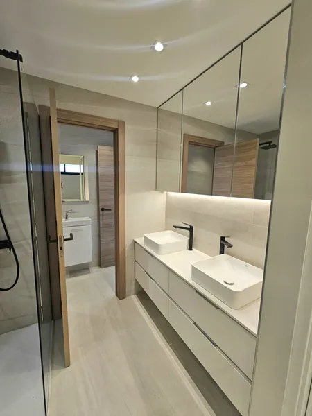 Top renovated first floor apartment right on the harbor of Puerto Portals — photo 10