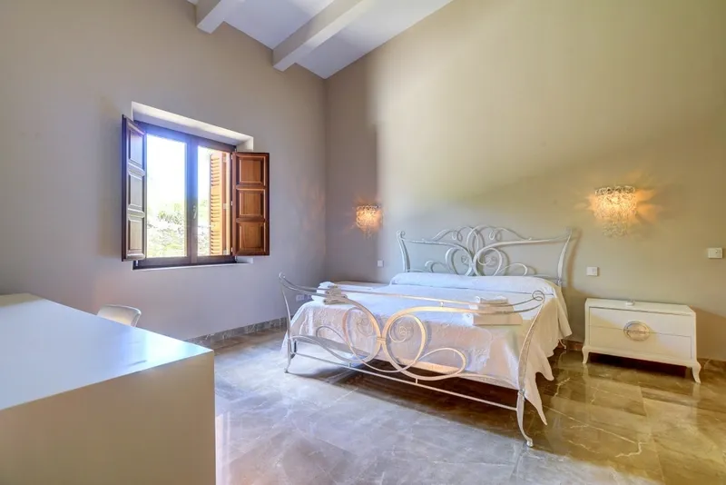 Outstanding manor house, offering best comfort for holiday rental, luxury and magnificent views! — photo 8