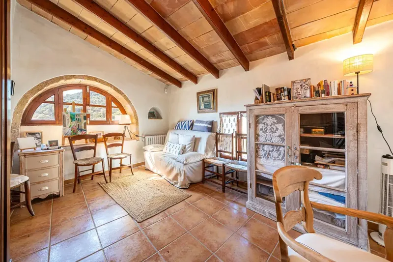 Gestpropiedad presents in Mallorca this house in Capdepera, a real estate opportunity located a few meters from the castle. The property — photo 9