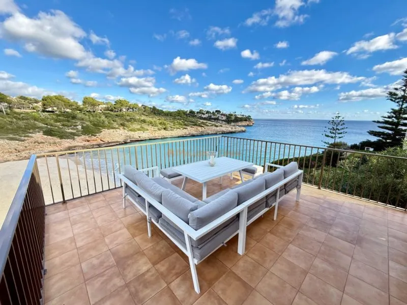 Apartment on the front line to the sea in Cala Mandia — photo 4