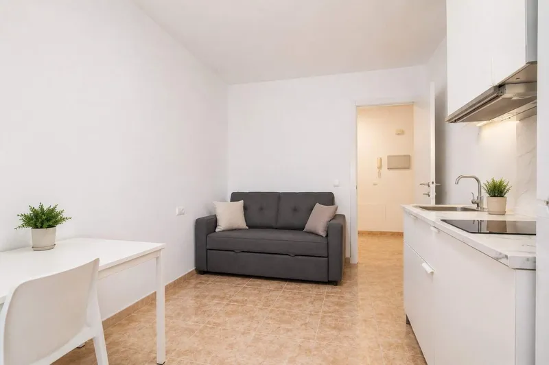 198m² Penthouse with 6 rooms, 4 bathrooms and balcony for sale — photo 7