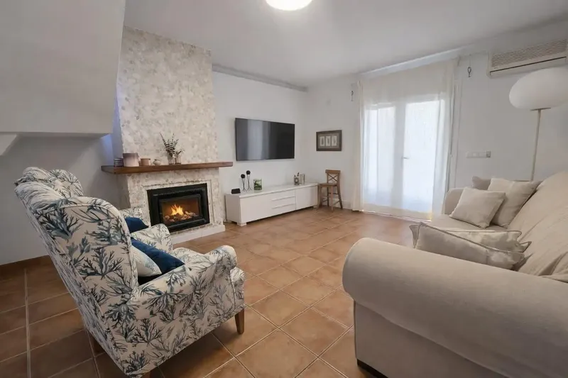 ALQUILER DE MÁXIMO 11 MESES!!!Descubre este espectacular casa independiente pareada ubicado en la privilegiada zona de Badia Blava-Badia Gra — photo 10