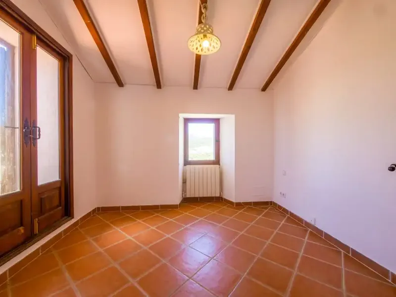 Charming country villa for sale in a picturesque location in Andratx, with stunning mountain views and a prime position — photo 10