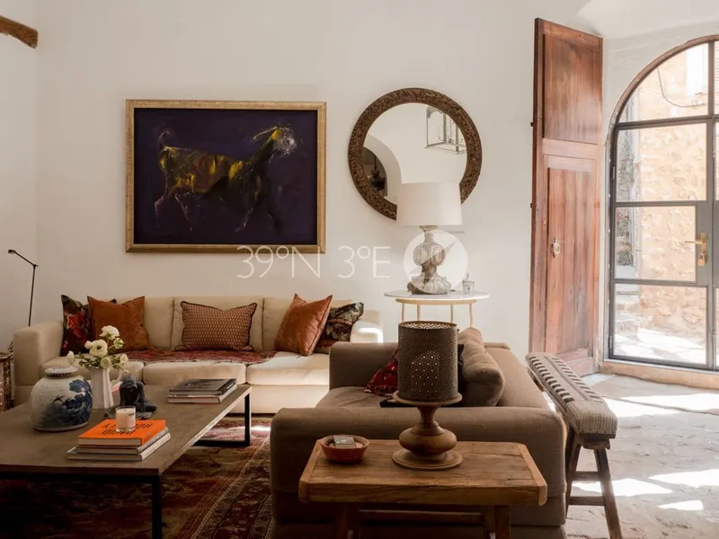 Townhouse in Fornalutx — photo 1