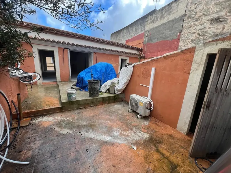Amplia propiedad de obra nueva con gran potencial en Manacor. EL PRECIO CON LA PARTE DE ARRIBA YA REFORMADA ES DE 560000€ Y SIN REFORMAR 510 — photo 5