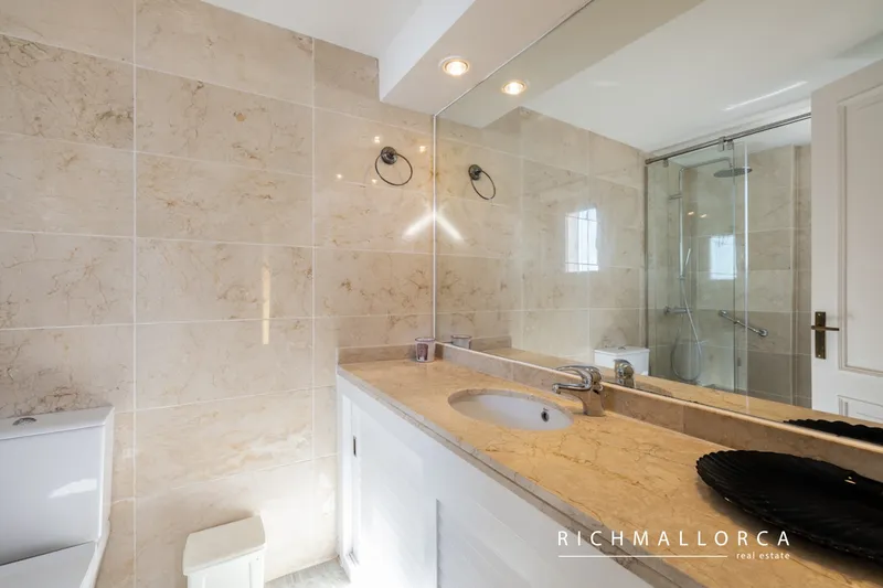 Frontline Seafront Apartment with Private Garden in Ambassador Park — photo 9