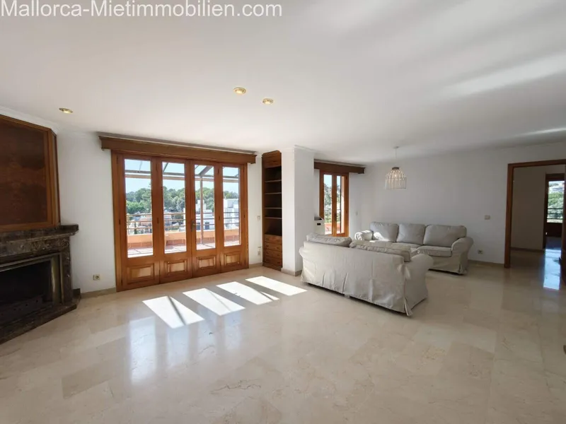 Renovated 126m² apartment with 4 rooms and sea view for rent — photo 6