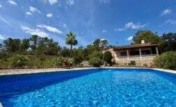 13,531 m² finca with 4 bedrooms, 2 bathrooms and pool for sale — photo 1