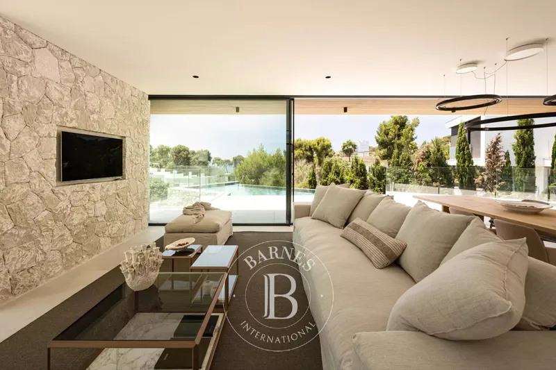 High-End Four-Bedroom Villa in Bendinat Near Portals Nous Harbour — photo 1