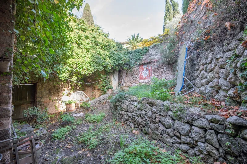 Property to renovate in Deià centre — photo 9