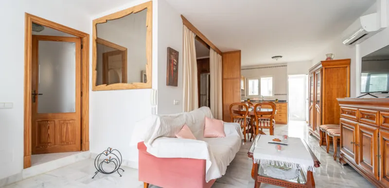 Flat for rent in Ses Salines, furnished and with large terrace — photo 3