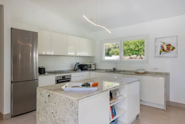 Modern family villa for sale in a prime area, near Pollensa, North Mallorca — photo 10